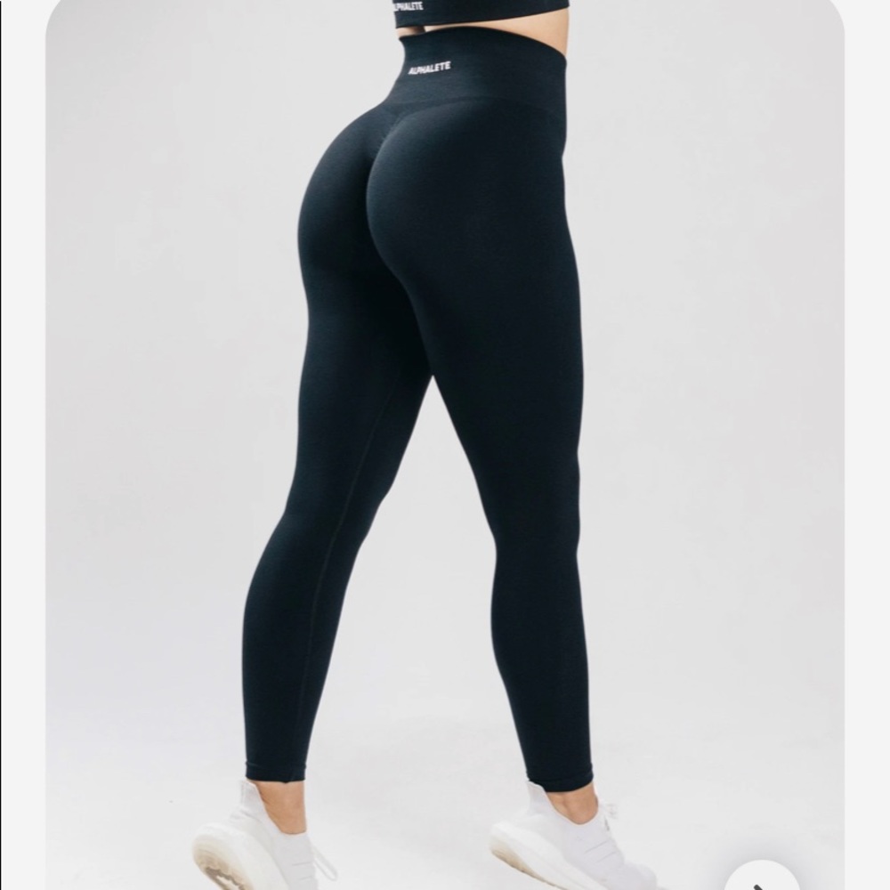 COPY - Alphalete Amplify Legging Black.